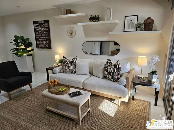 420 N Villa Court #202, Palm Springs, CA 92262