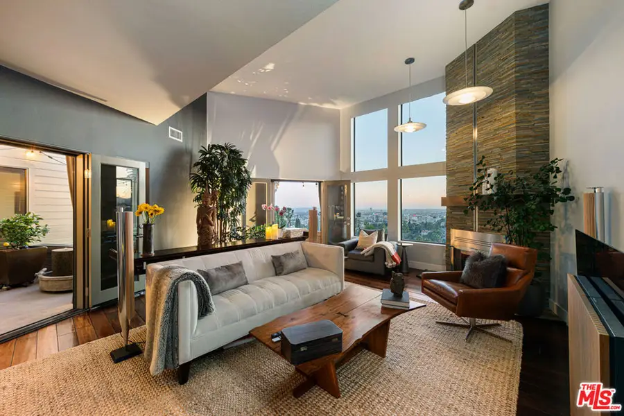 5677 Spreading Oak Drive, Los Angeles, CA 90068 - #3