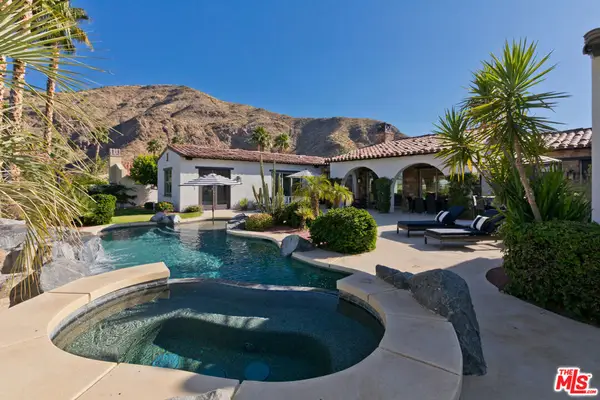 1062 Bella Vista, Palm Springs, CA 92264