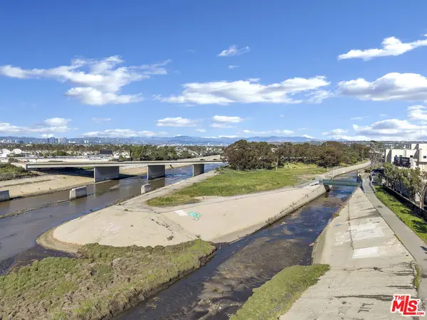 5000 Beethoven, Los Angeles, CA 90066