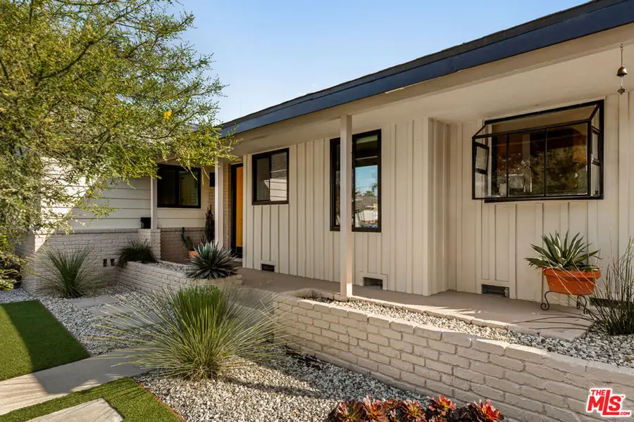 12816 Waddell Street, Valley Village, CA 91607 - #3