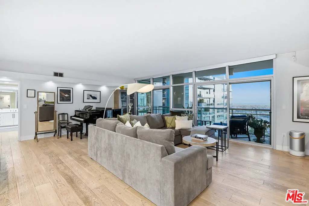 13700 Marina Pointe Drive #1711, Marina Del Rey, CA 90292 - #1