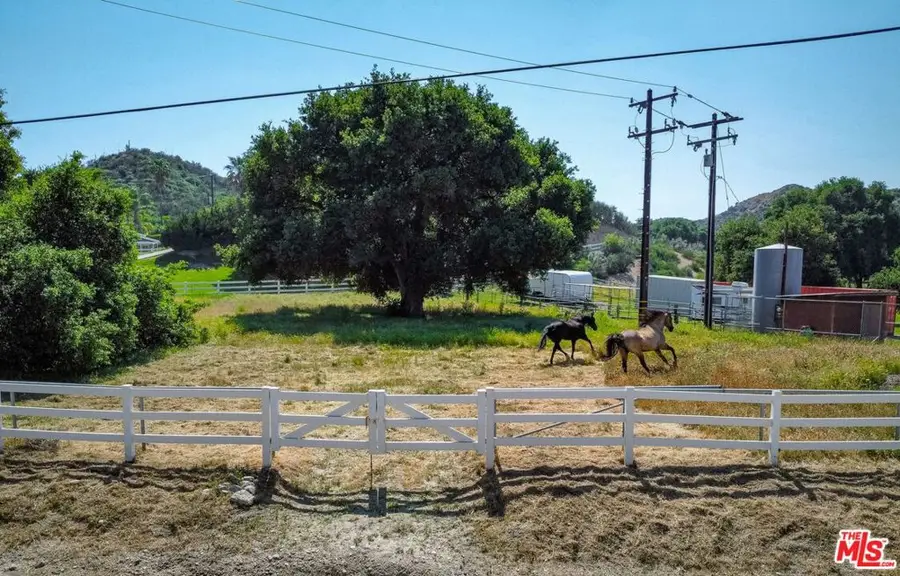 28132 Oak Spring Canyon Road, Canyon Country, CA 91387 - #3