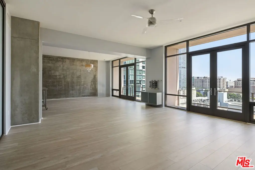 1111 S Grand Avenue #1211, Los Angeles, CA 90015 - #1
