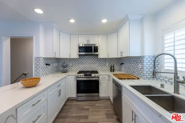 7301 W Manchester Avenue #106, Los Angeles, CA 90045