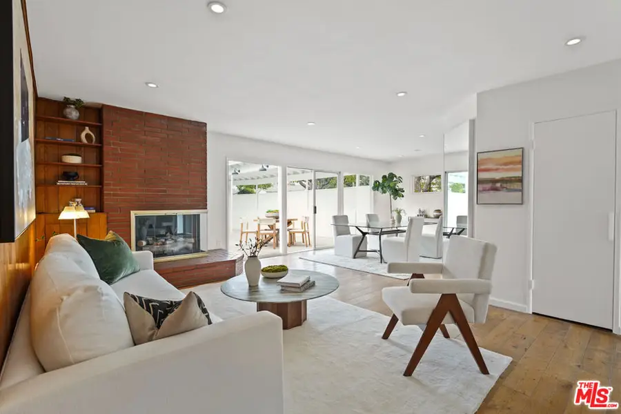 5601 Sunlight Place, Los Angeles, CA 90016 - #3