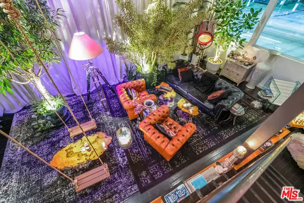 2513 Lincoln Boulevard, Venice, CA 90291