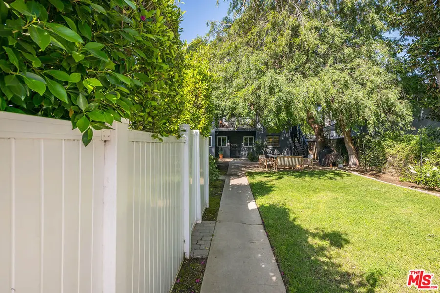 5139 Fulton Avenue, Sherman Oaks, CA 91423 - #2