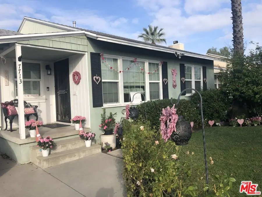 7713 Genesta Avenue, Lake Balboa, CA 91406 - #3