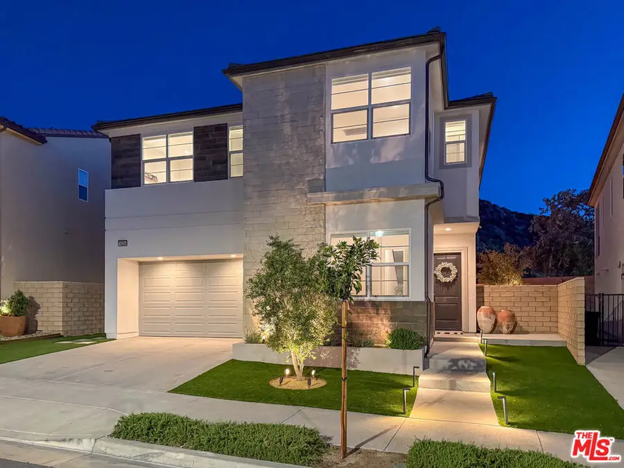 19523 Blackthorn Drive, Santa Clarita, CA 91351 - #2