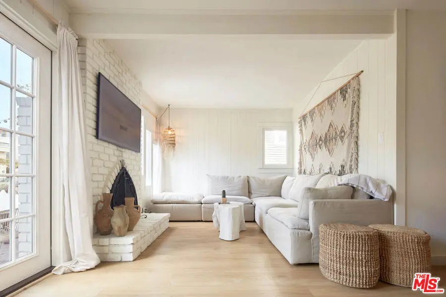 230 Sherman Canal, Venice, CA 90291 - #2