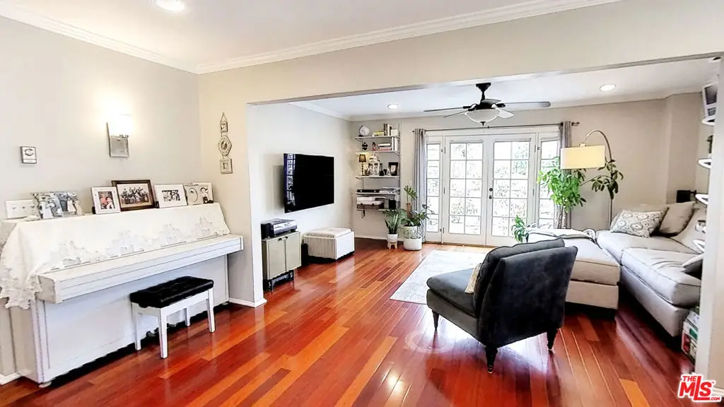 2215 Oak Street #202, Santa Monica, CA 90405 - #1