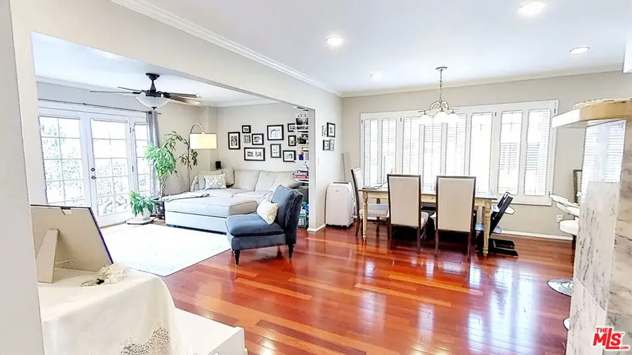 2215 Oak Street #202, Santa Monica, CA 90405 - #3