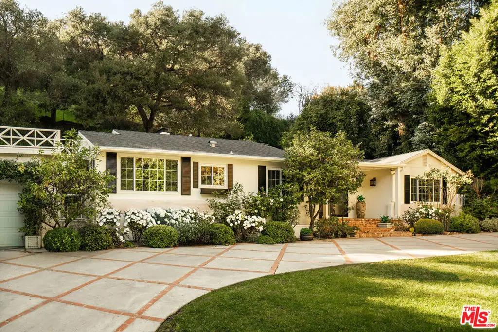 2533 Benedict Canyon Drive, Beverly Hills, CA 90210 - #1