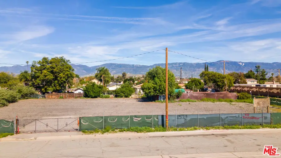 1527 W 4th Street, San Bernardino, CA 92411 - #2
