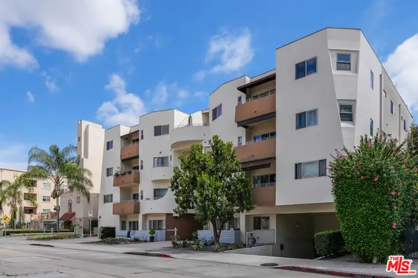 5016 Bakman Avenue #401, North Hollywood, CA 91601