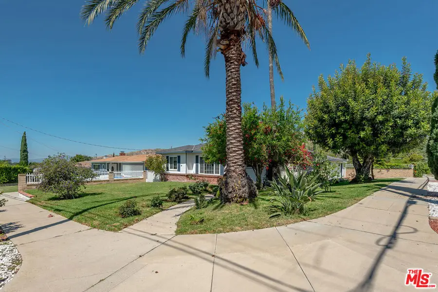8001 Wentworth Street, Sunland, CA 91040 - #2