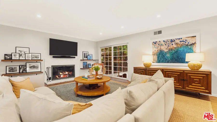 3634 Mandeville Canyon Road, Los Angeles, CA 90049 - #3