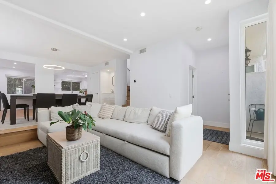 910 19th Street #101, Santa Monica, CA 90403 - #2