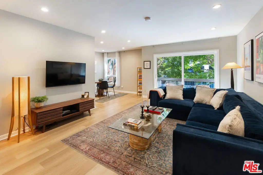 1262 S Barrington Avenue #102, Los Angeles, CA 90025 - #1