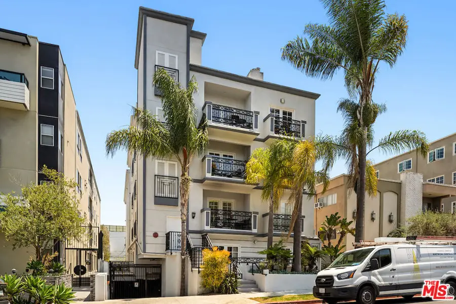 11826 Dorothy Street #401, Los Angeles, CA 90049 - #2
