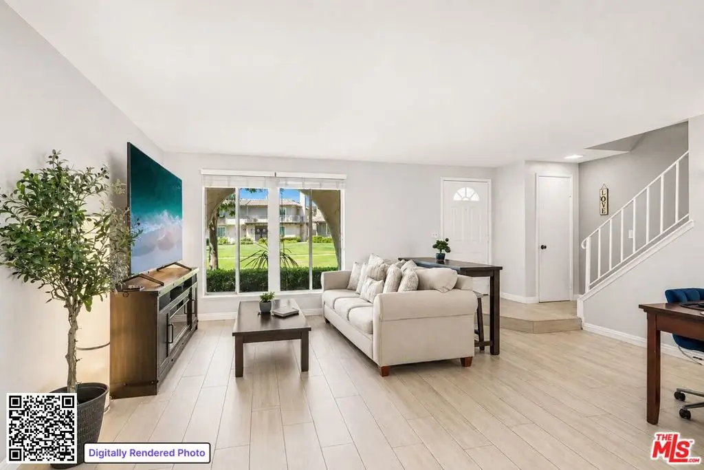 24249 La Glorita Circle, Newhall, CA 91321 - #1