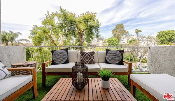 11918 Kiowa Avenue #201, Los Angeles, CA 90049