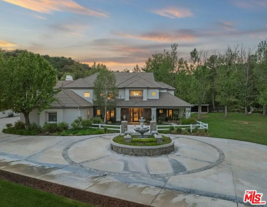 26954 Whitehorse Place, Canyon Country, CA 91387 - #1