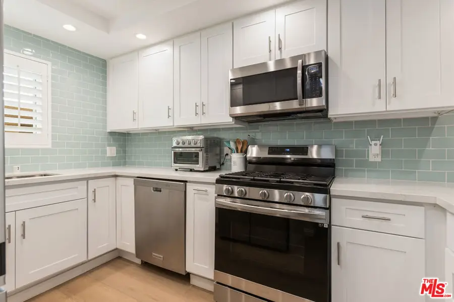 11930 Avon Way #107, Los Angeles, CA 90066 - #3