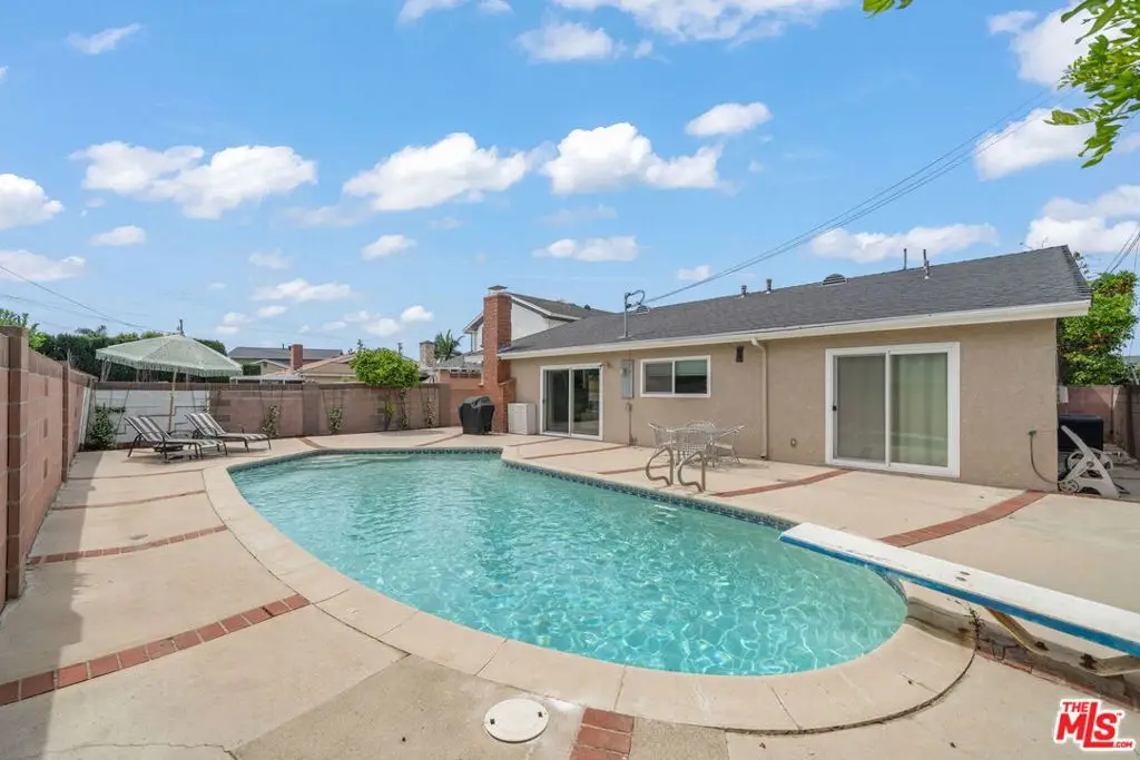 17512 Balfern Avenue, Bellflower, CA 90706 - #1
