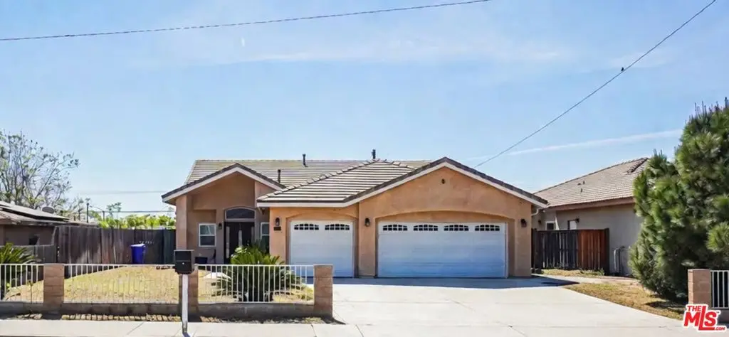 16051 Los Cedros Avenue, Fontana, CA 92336 - #1