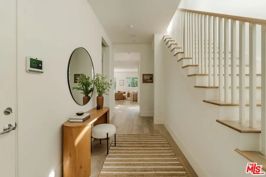 3914 Keeshen Drive, Los Angeles, CA 90066 - #3