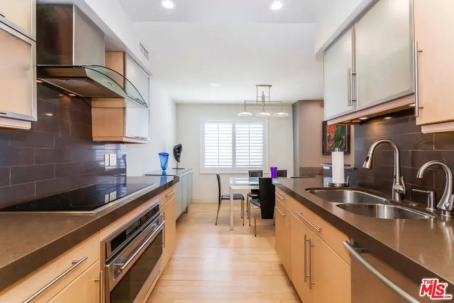 1221 N Kings Road #307, West Hollywood, CA 90069 - #3