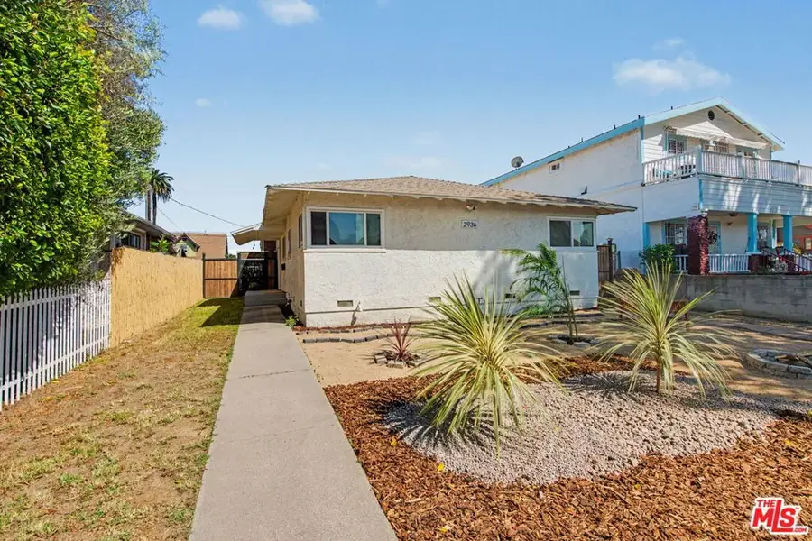 2936 S Harvard Boulevard, Los Angeles, CA 90018 - #2
