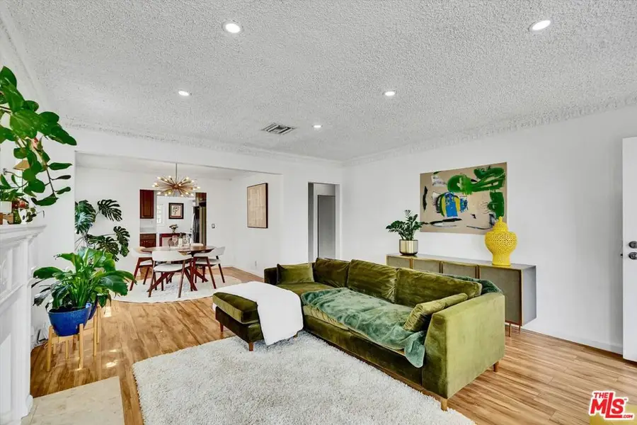 8719 Cimarron Street, Los Angeles, CA 90047 - #3