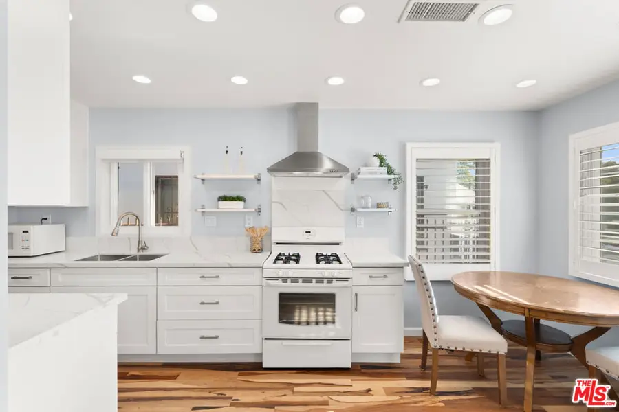 8911 Cattaraugus Avenue, Los Angeles, CA 90034 - #2