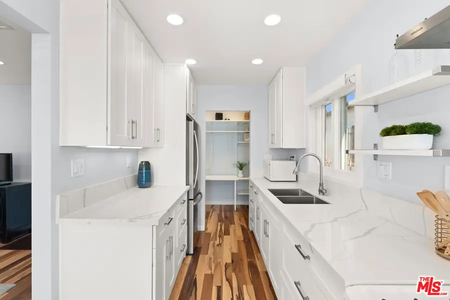 8911 Cattaraugus Avenue, Los Angeles, CA 90034 - #3