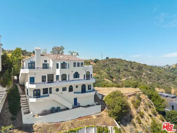 2131 Kew Drive, Los Angeles, CA 90046