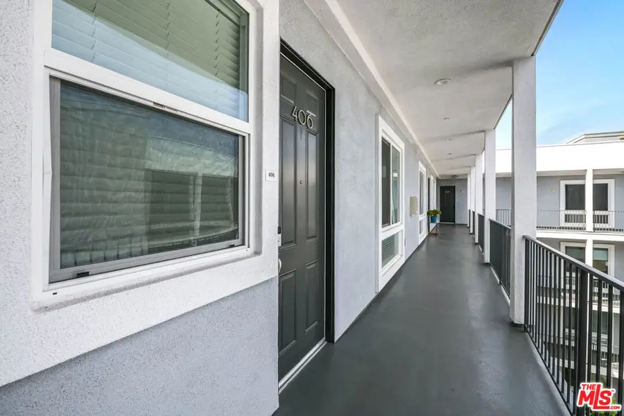 10878 Bloomfield Street #406, Toluca Lake, CA 91602 - #2