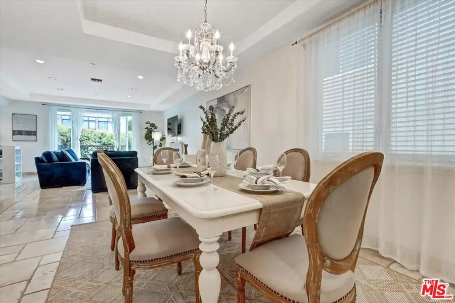 11952 Montana Avenue #303, Los Angeles, CA 90049 - #3