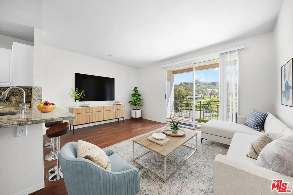 2150 Camino De La Reina #4303, San Diego, CA 92108 - #1