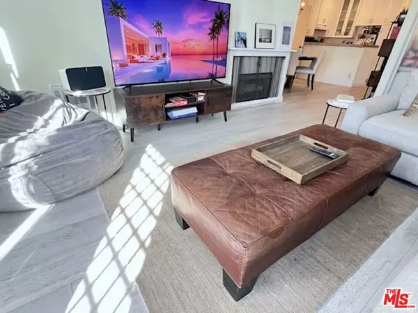 11645 Montana Avenue #323, Los Angeles, CA 90049