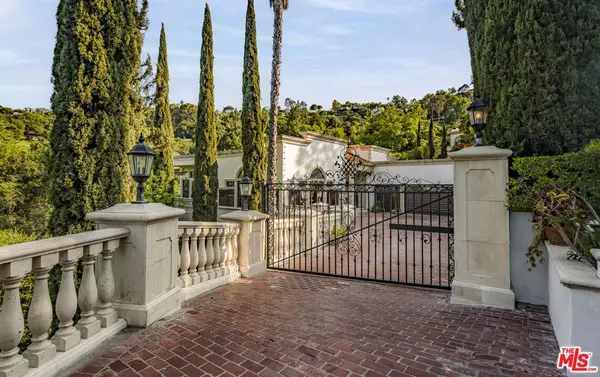 3780 Multiview Drive, Los Angeles, CA 90068