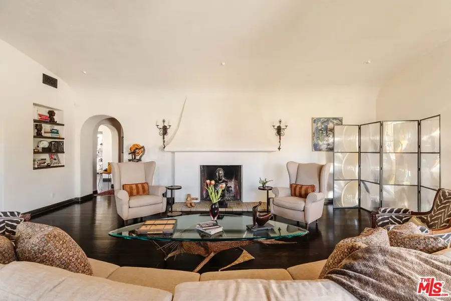 200 S Mansfield Avenue, Los Angeles, CA 90036 - #3