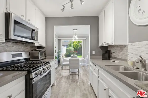 12328 Runnymede Street #4, North Hollywood, CA 91605