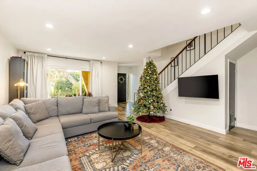 8025 Redlands Street #13, Playa Del Rey, CA 90293 - #3