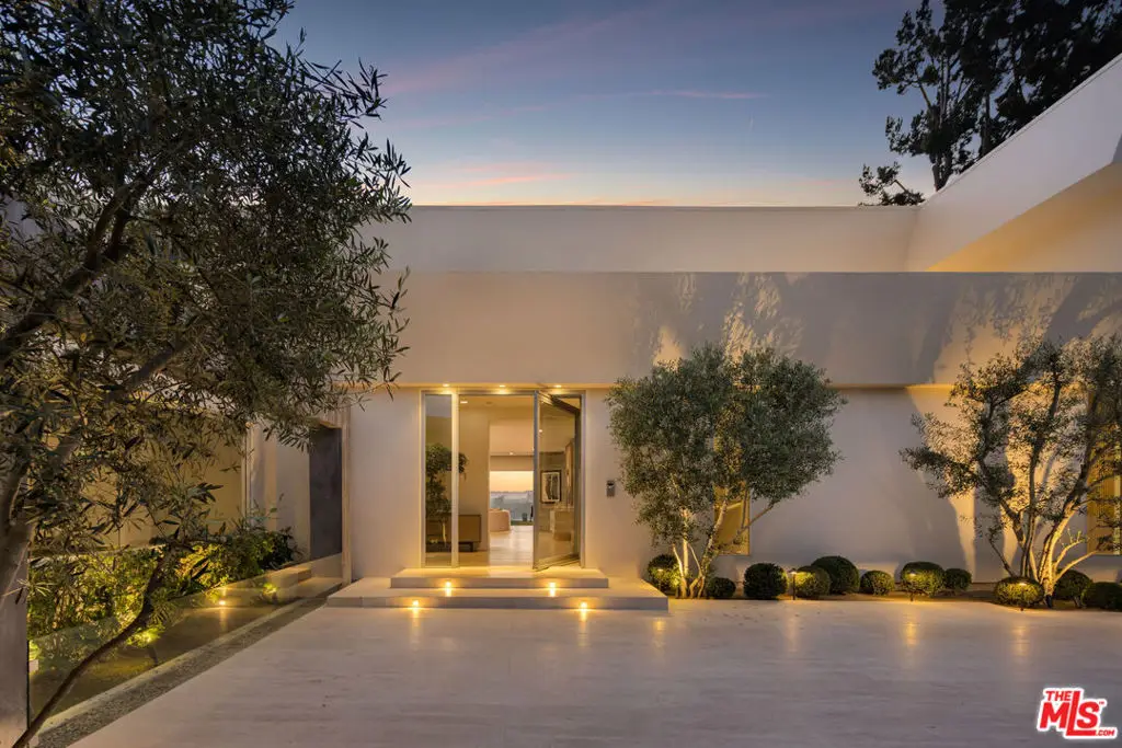 1557 Tower Grove Drive, Beverly Hills, CA 90210 - #1