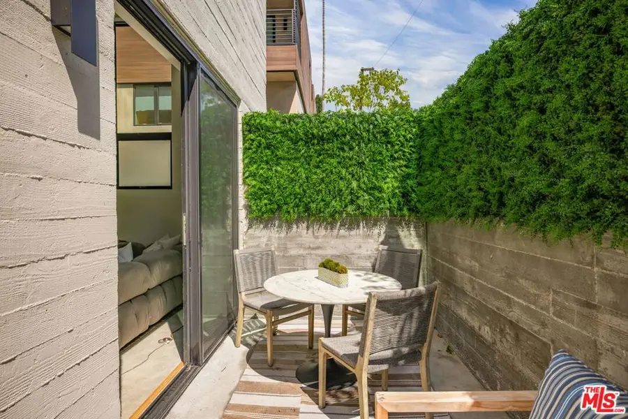 917 Hilldale Avenue, West Hollywood, CA 90069 - #3