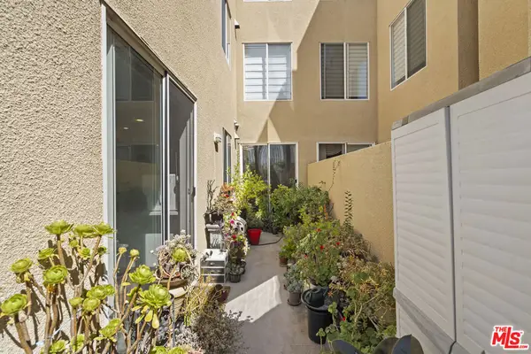 4100 Wilshire Boulevard #107, Los Angeles, CA 90010