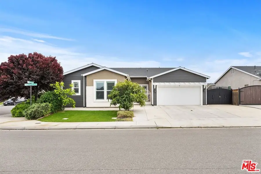 9223 Manor Glen Lane, Shafter, CA 93263 - #2